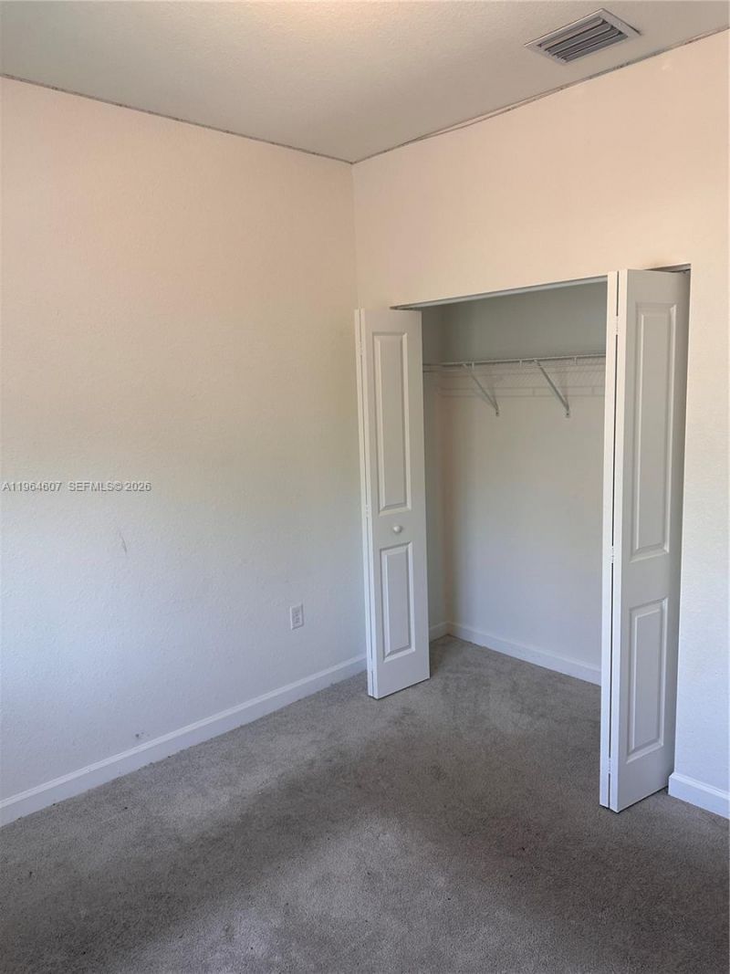 623 SE 13th St Cir, Homestead, FL 33034 Photo