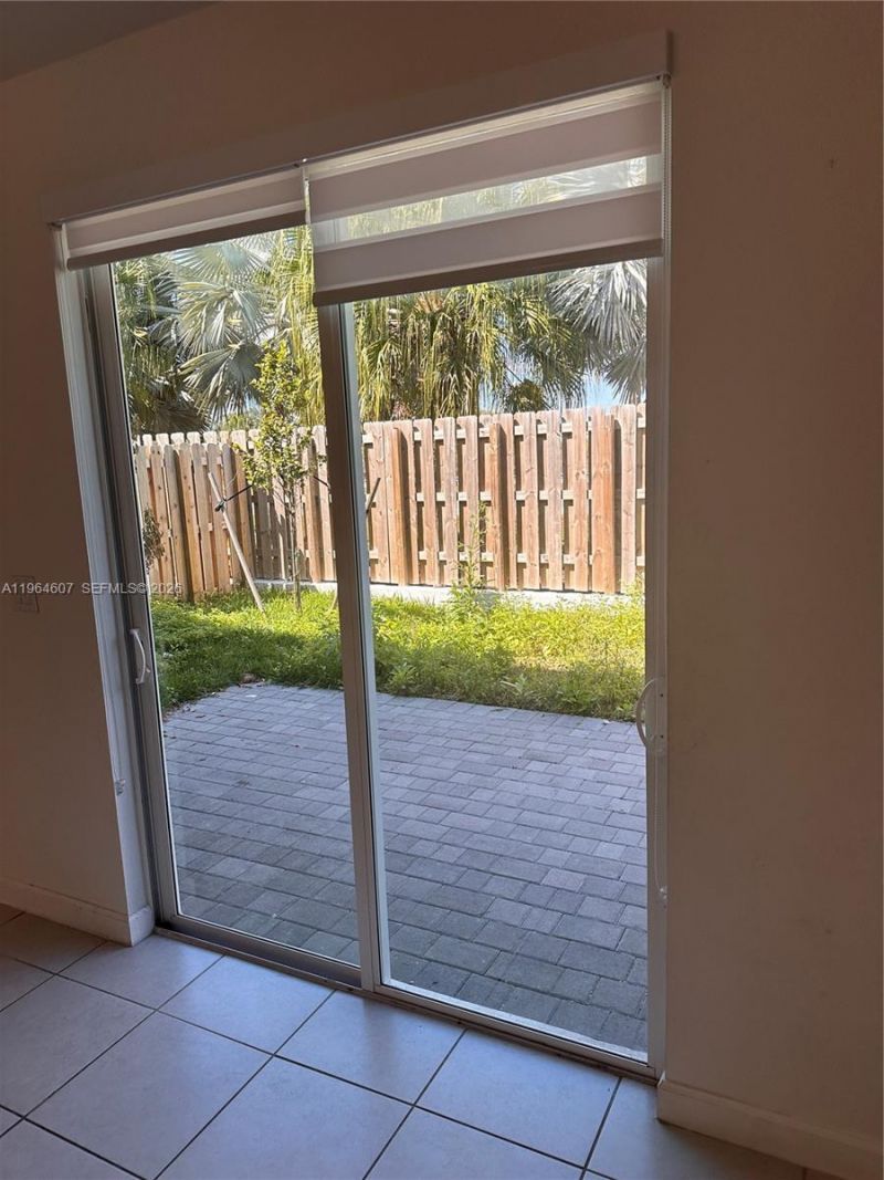 623 SE 13th St Cir, Homestead, FL 33034 Photo