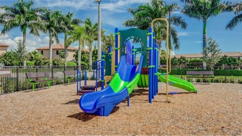 623 SE 13th St Cir, Homestead, FL 33034 Photo