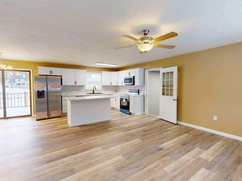 3400 Austin Drive, Willard, OH 44890 Photo 5