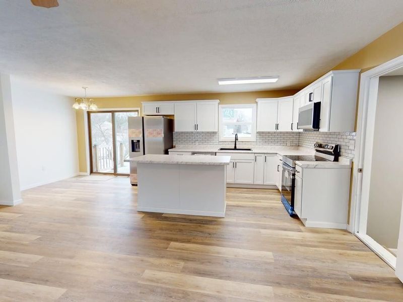 3400 Austin Drive, Willard, OH 44890 Photo 6