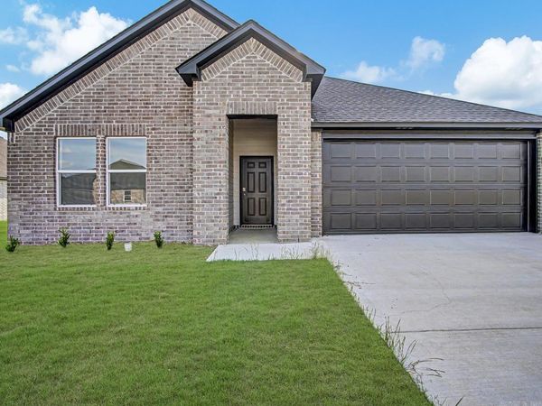 6313 Warwick Drive, Bryant, AR 72002