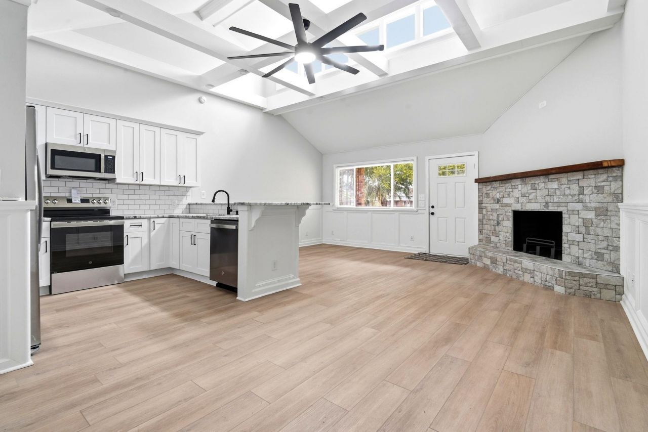 1831 Fairway Ridge Dr. Photo 6