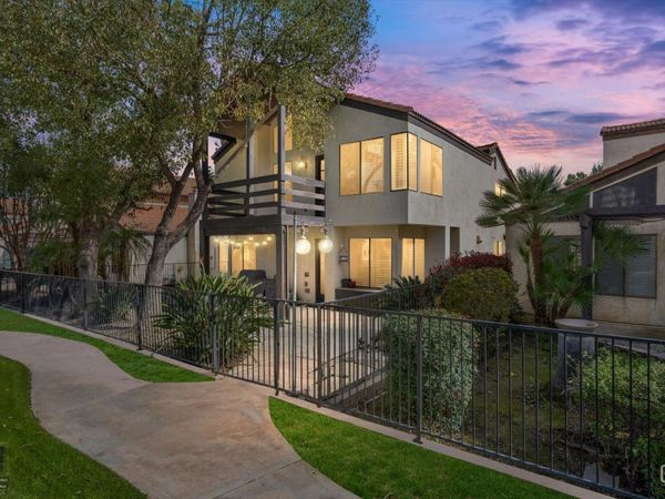 2600 Barrington Street, Unit 16, Bakersfield, CA 93309