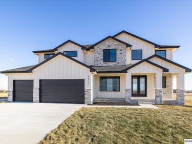 11307 S 182nd Circle, Gretna, NE 68028