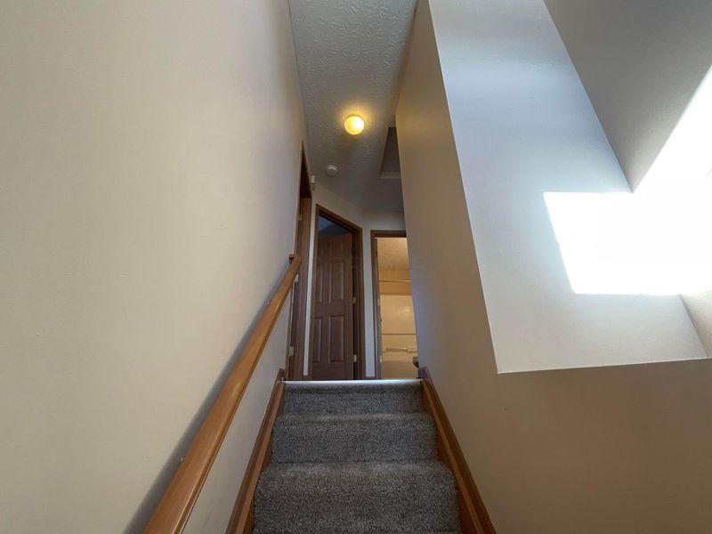 2572 Edencreek Lane, Columbus, OH 43207 Photo 6