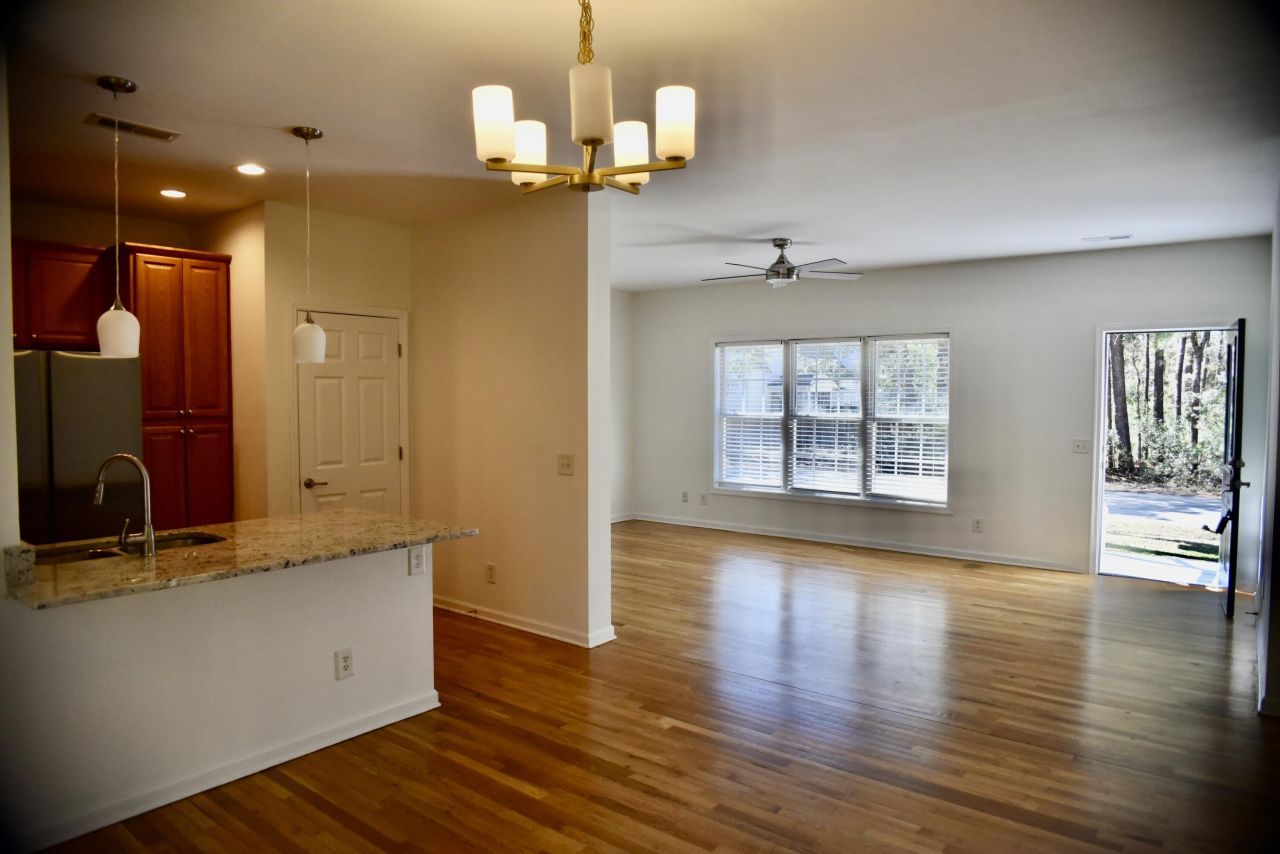 830 Jordan Street Photo 13