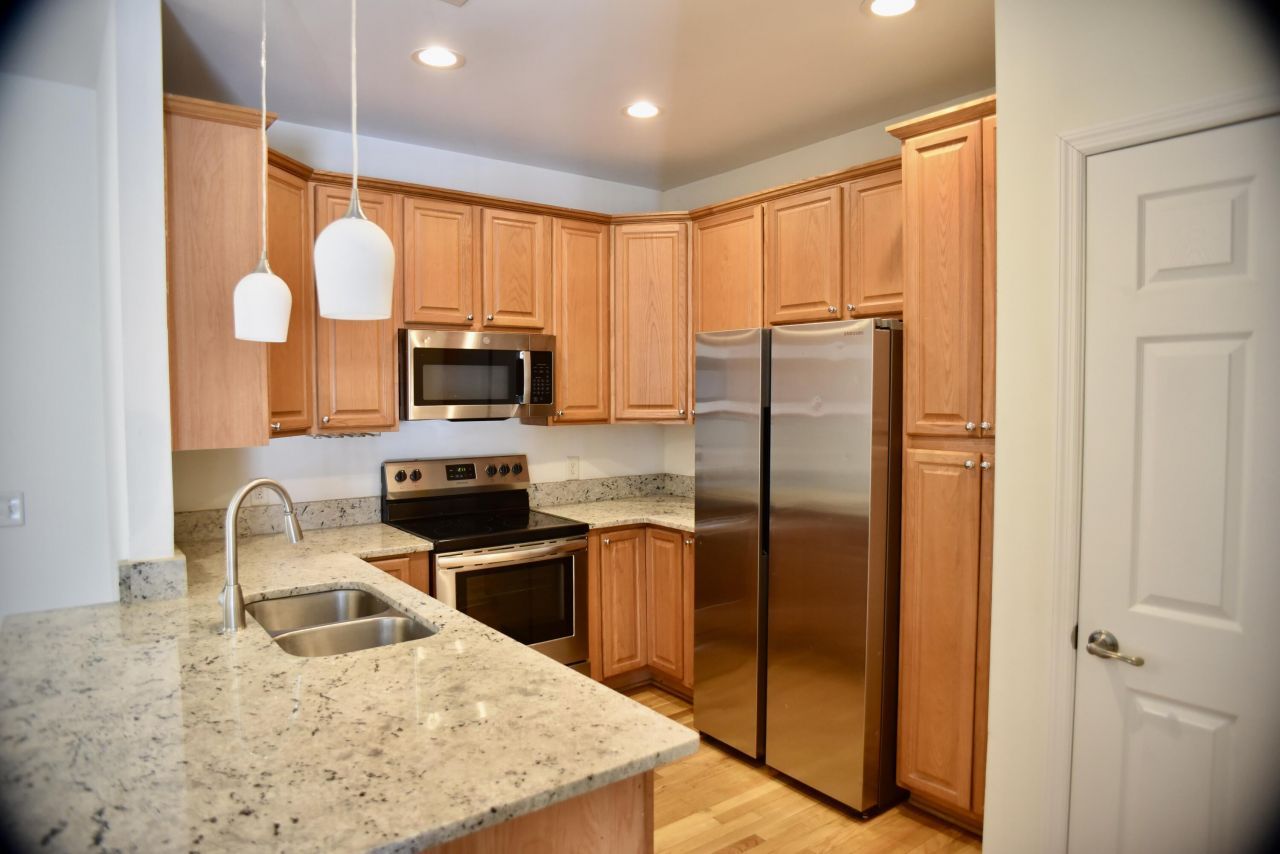 830 Jordan Street Photo 14