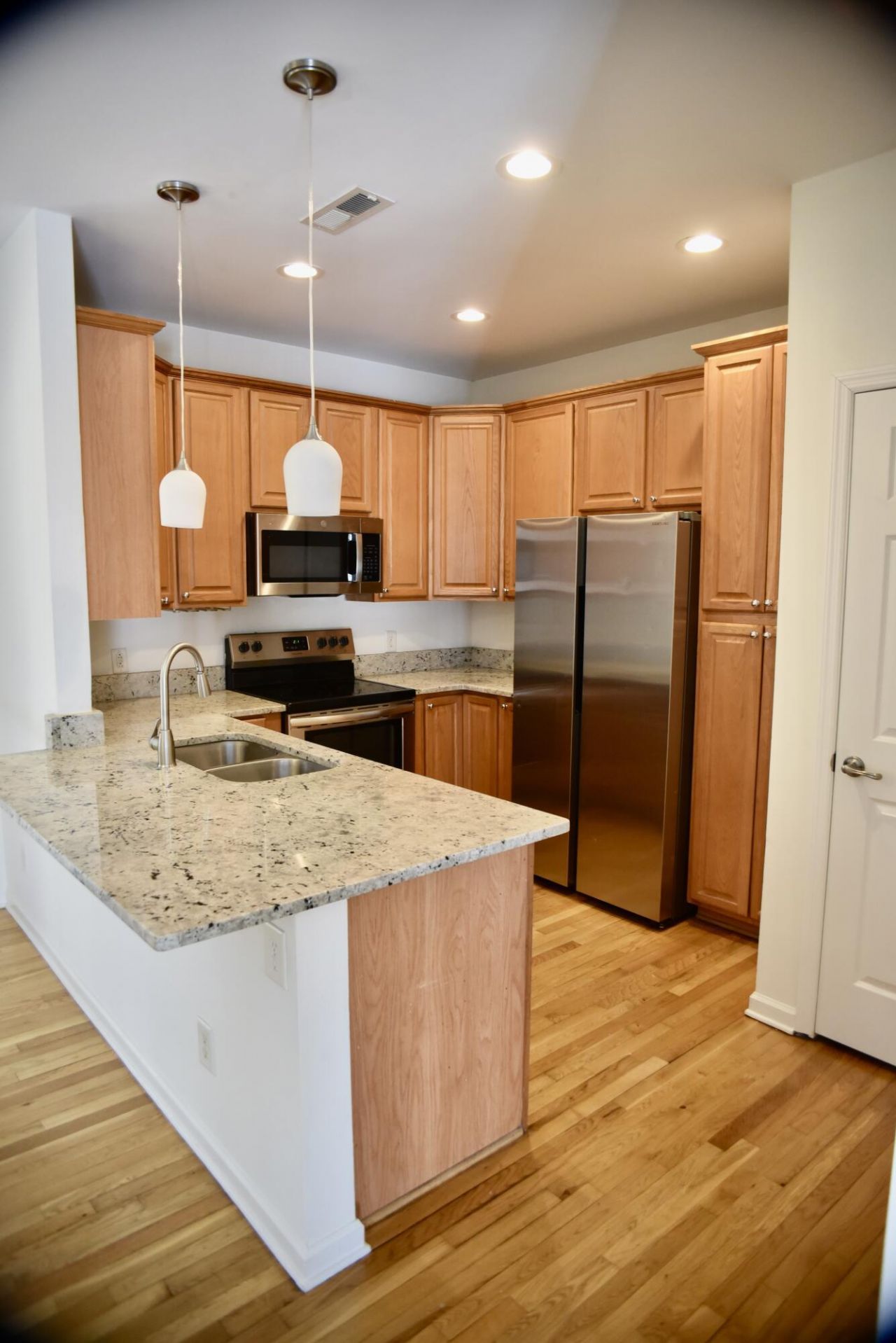 830 Jordan Street Photo 17