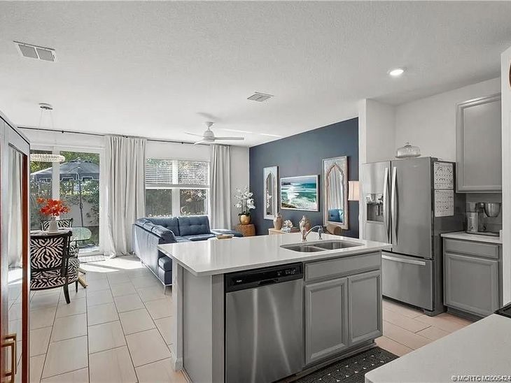 380 SE Sea Hunt Way, Stuart, FL 34994