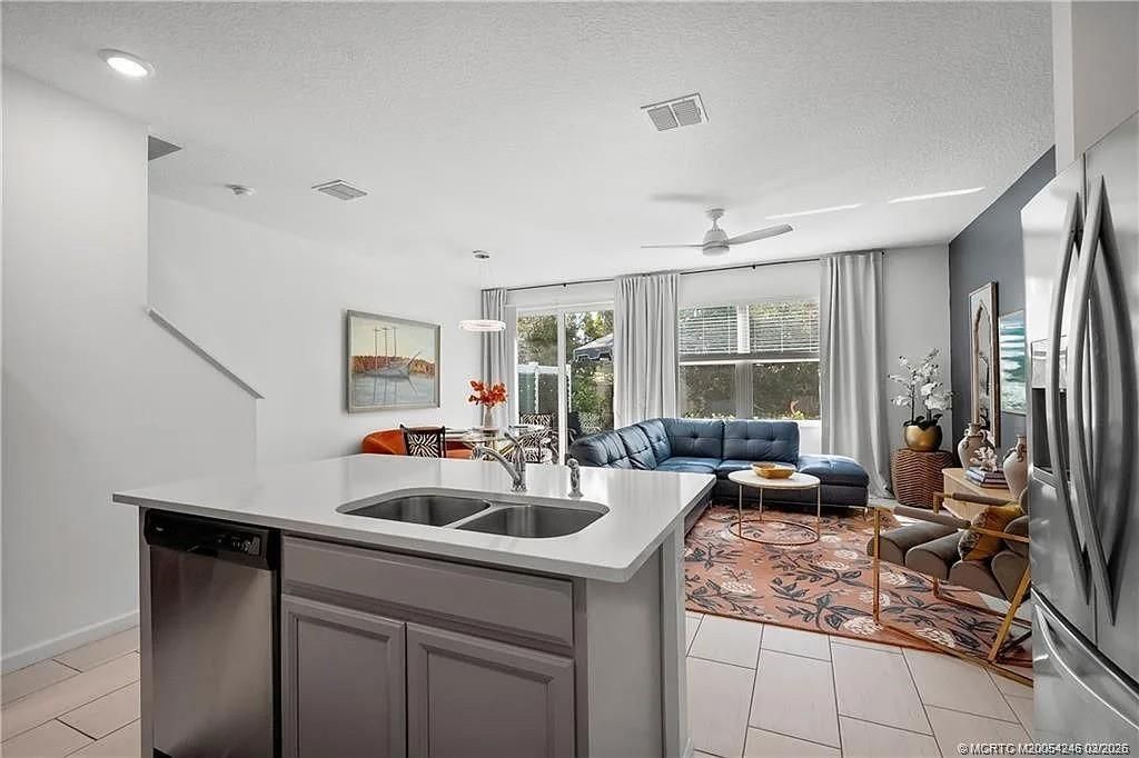 380 SE Sea Hunt Way, Stuart, FL 34994 Photo