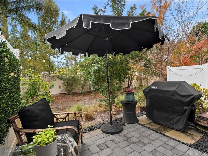 380 SE Sea Hunt Way, Stuart, FL 34994