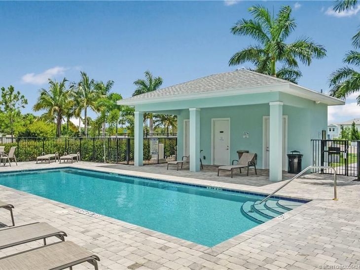 380 SE Sea Hunt Way, Stuart, FL 34994