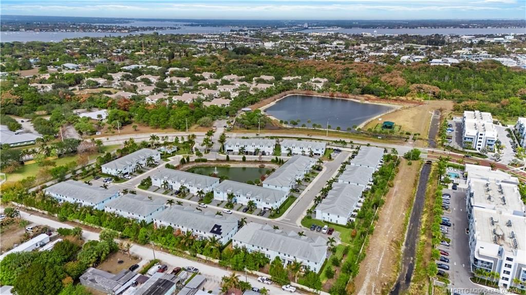 380 SE Sea Hunt Way, Stuart, FL 34994 Photo