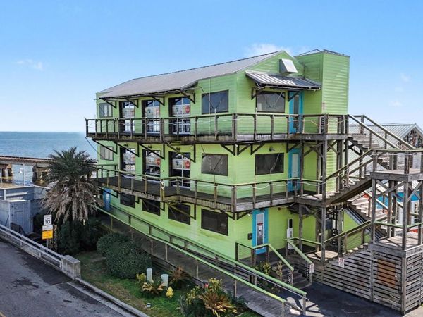 113 S Beach Boulevard, Bay Saint Louis, MS 39520