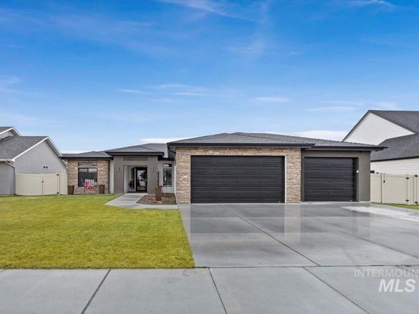 1011 Gem Avenue, Kimberly, ID 83341