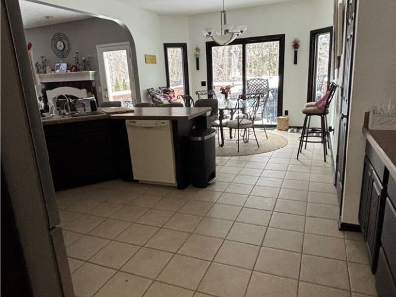 20456 Scotch Pine Way, Strongsville, OH 44149 Photo 3