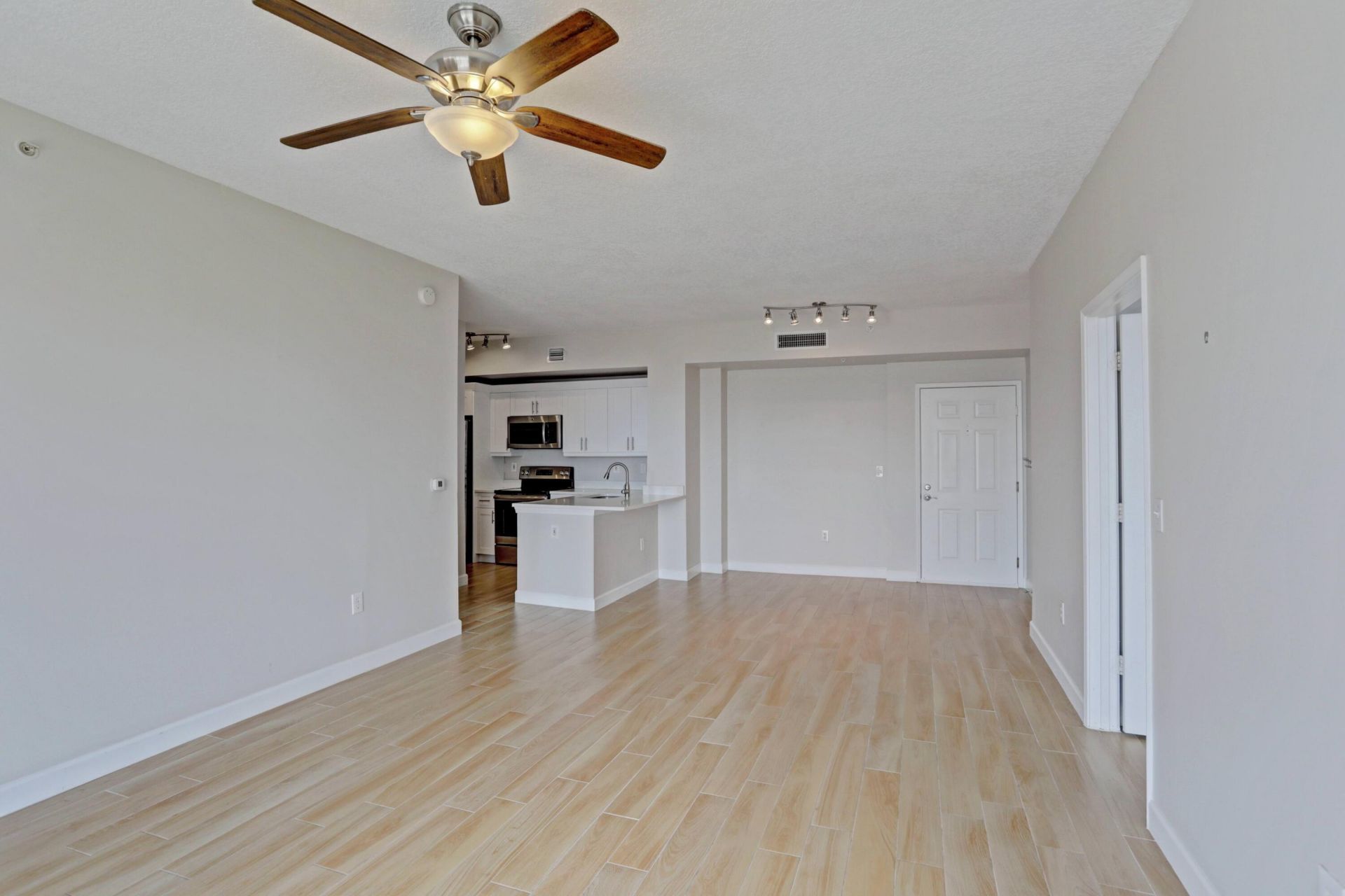 651 Okeechobee Boulevard, Unit 1101, West Palm Beach, FL 33401 Photo