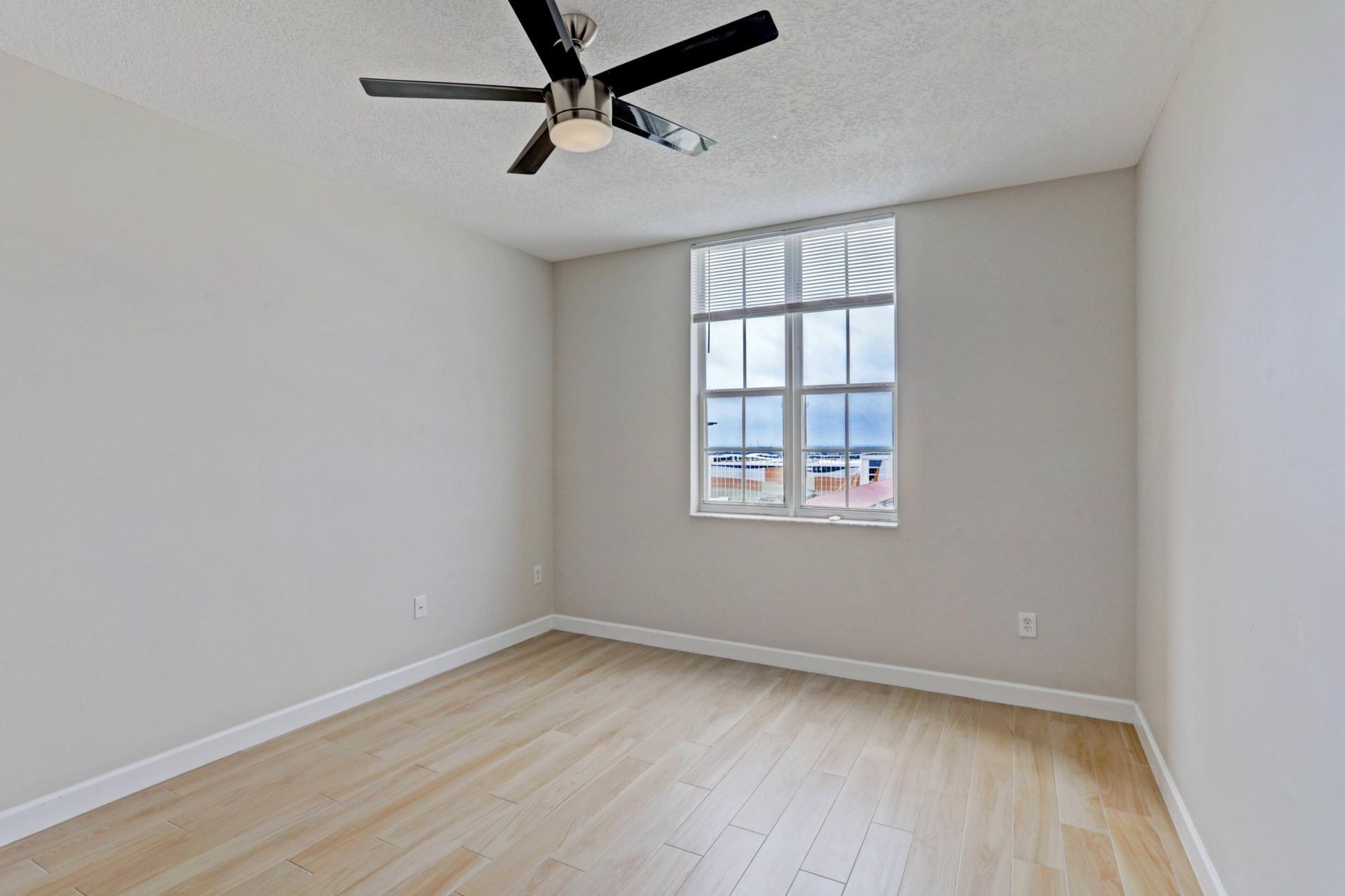 651 Okeechobee Boulevard, Unit 1101, West Palm Beach, FL 33401 Photo