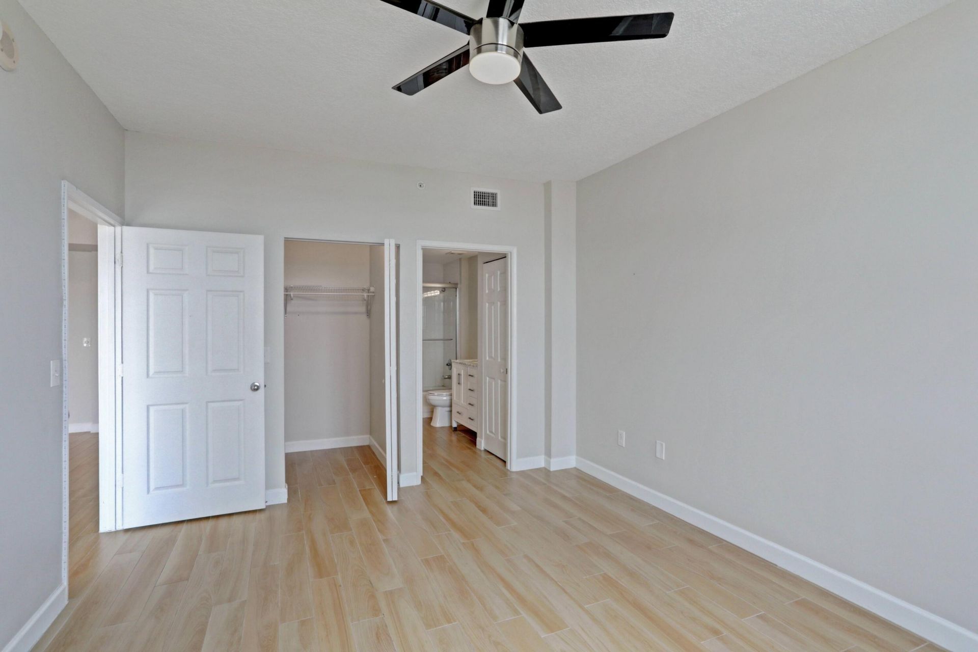 651 Okeechobee Boulevard, Unit 1101, West Palm Beach, FL 33401 Photo