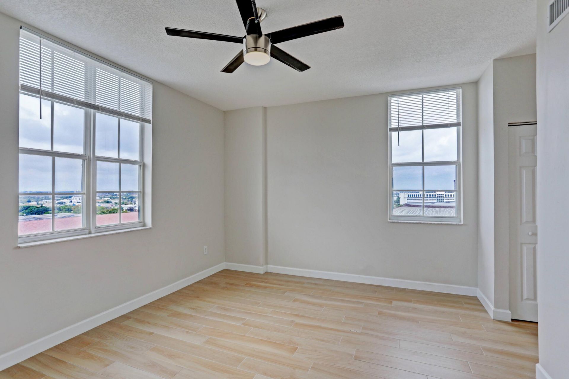 651 Okeechobee Boulevard, Unit 1101, West Palm Beach, FL 33401 Photo