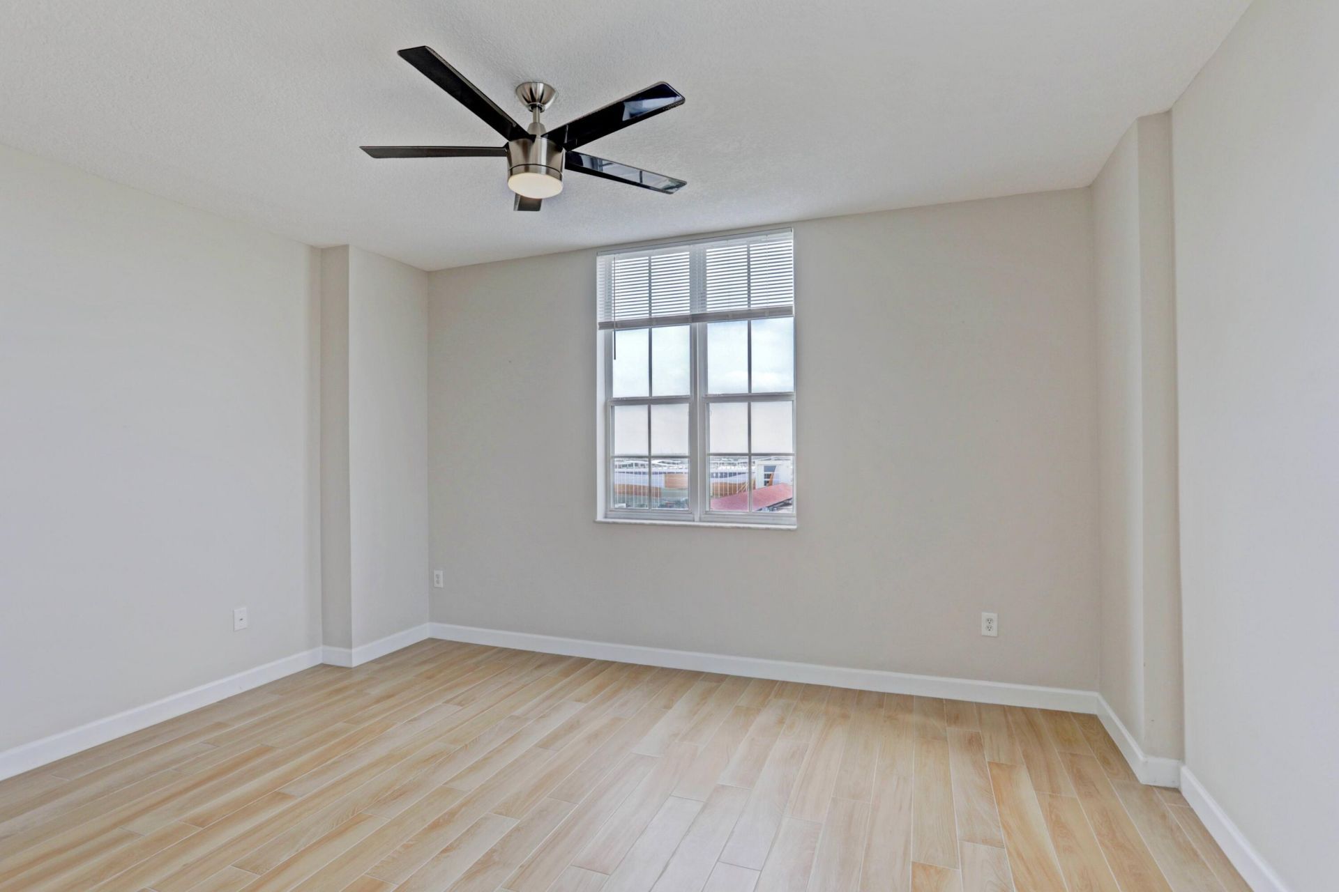 651 Okeechobee Boulevard, Unit 1101, West Palm Beach, FL 33401 Photo