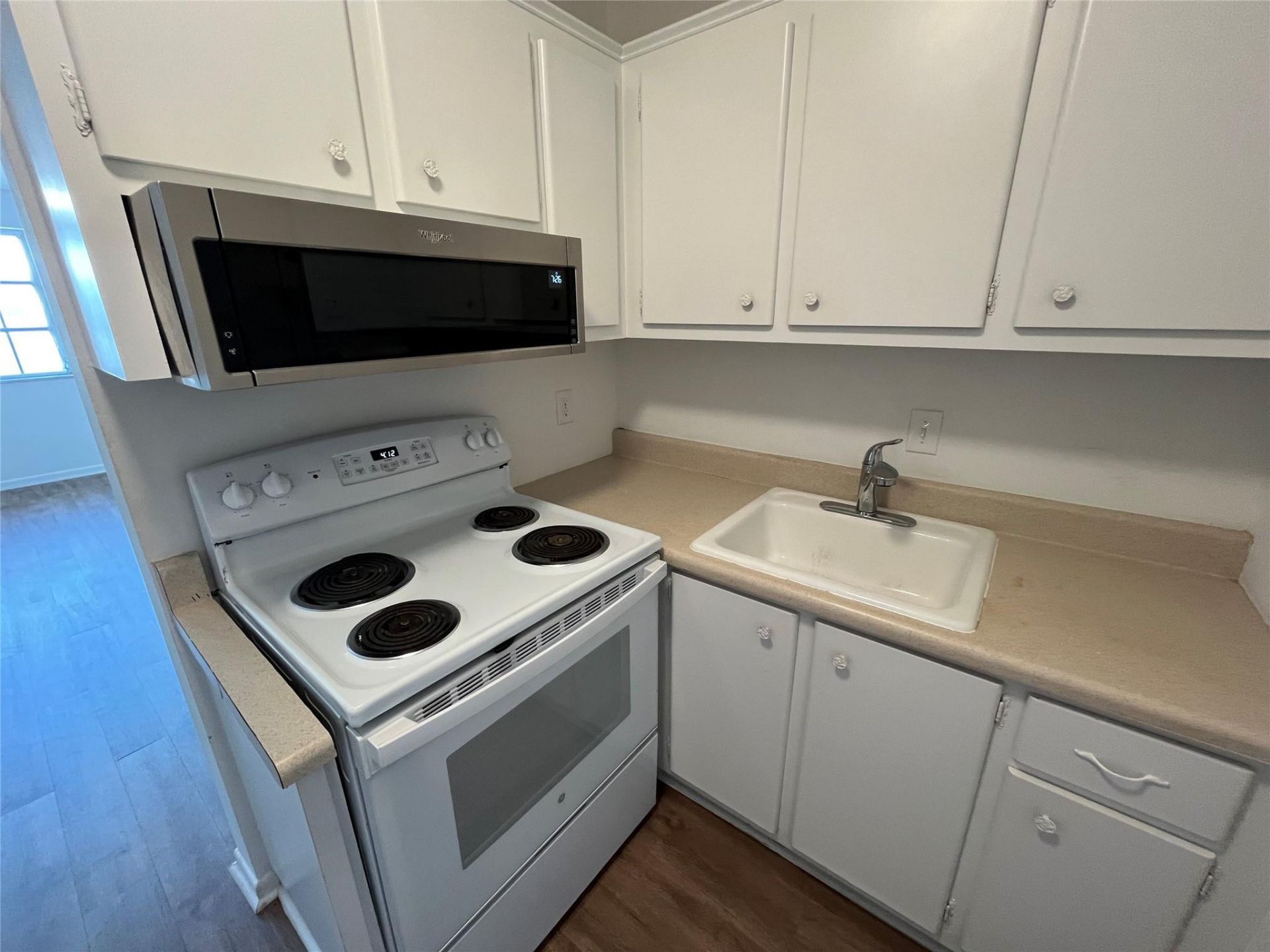 1821 NE 62nd Street, Unit 425, Fort Lauderdale, FL 33308 Photo