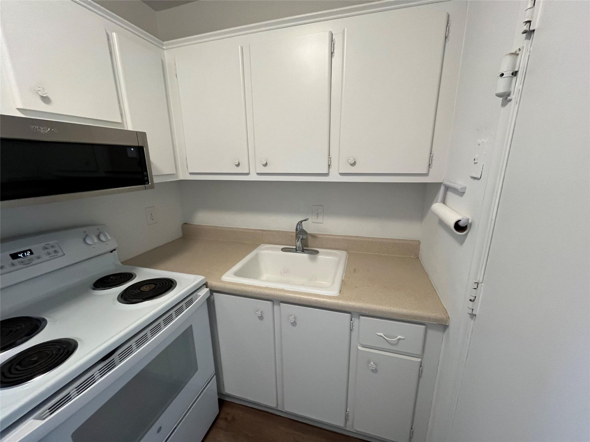 1821 NE 62nd Street, Unit 425, Fort Lauderdale, FL 33308 Photo