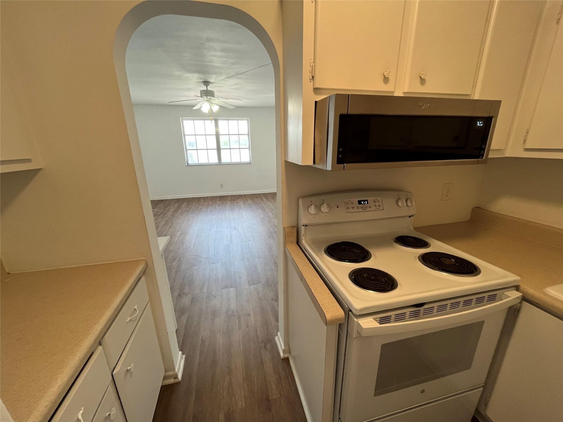 1821 NE 62nd Street, Unit 425, Fort Lauderdale, FL 33308 Photo