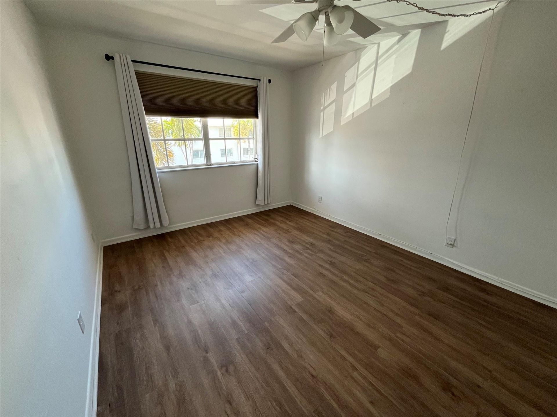 1821 NE 62nd Street, Unit 425, Fort Lauderdale, FL 33308 Photo