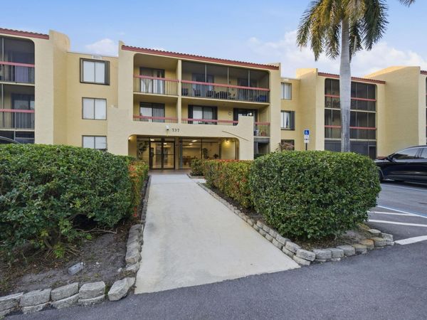 737 SE 1st Way, Unit 205, Deerfield Beach, FL 33441