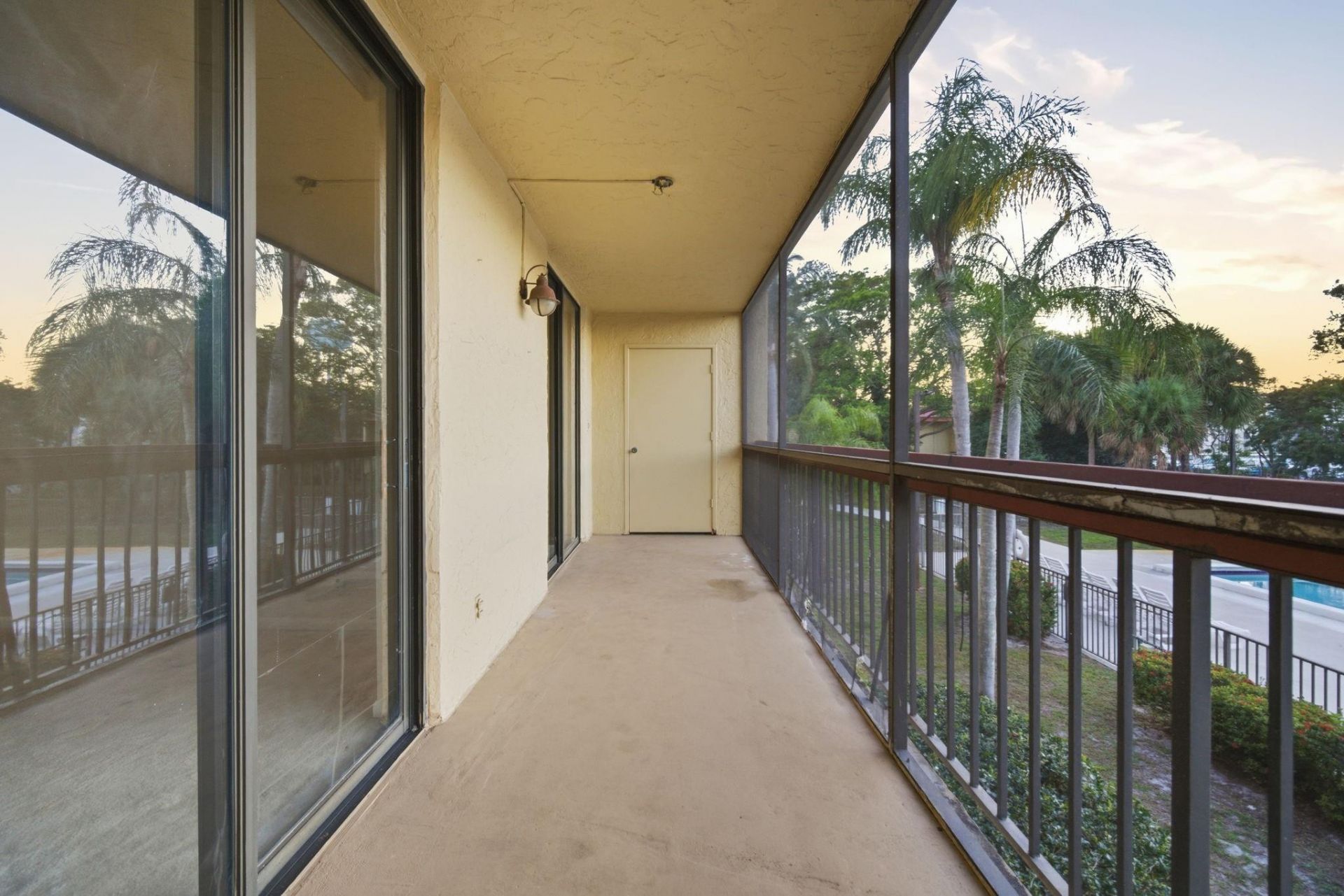 737 SE 1st Way, Unit 205, Deerfield Beach, FL 33441 Photo