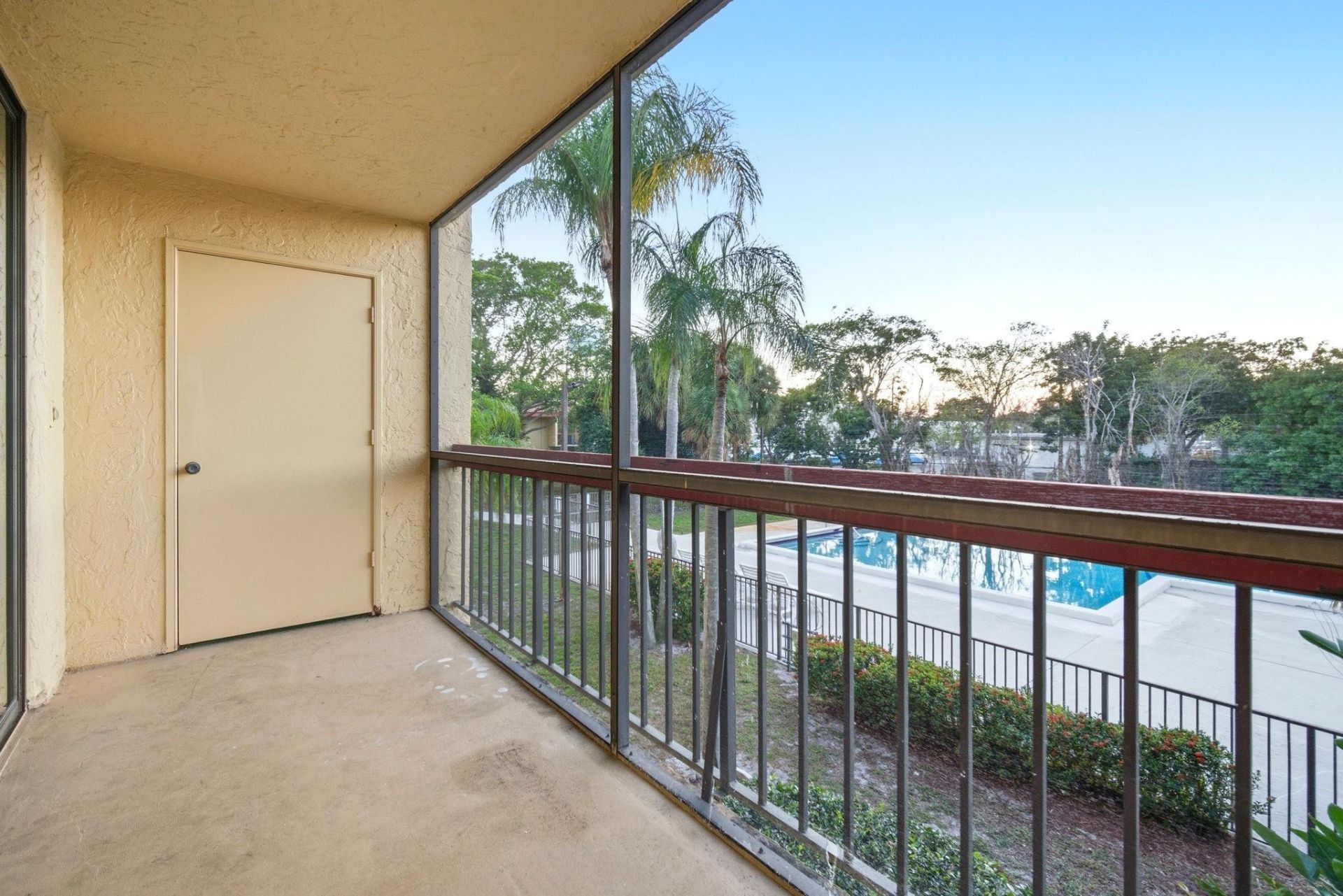 737 SE 1st Way, Unit 205, Deerfield Beach, FL 33441 Photo