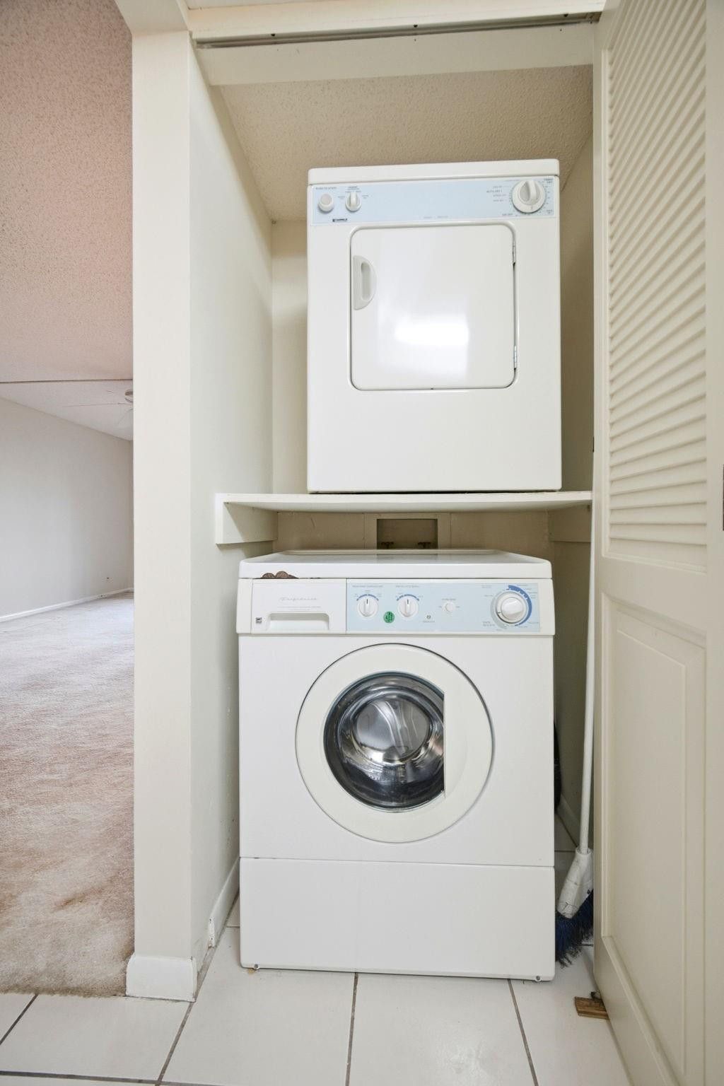 737 SE 1st Way, Unit 205, Deerfield Beach, FL 33441 Photo