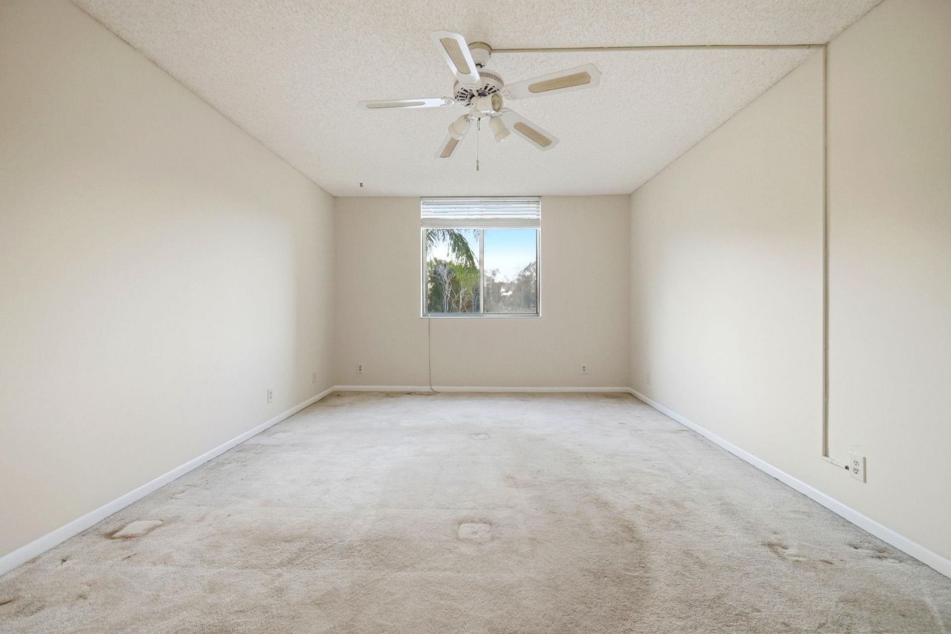 737 SE 1st Way, Unit 205, Deerfield Beach, FL 33441 Photo