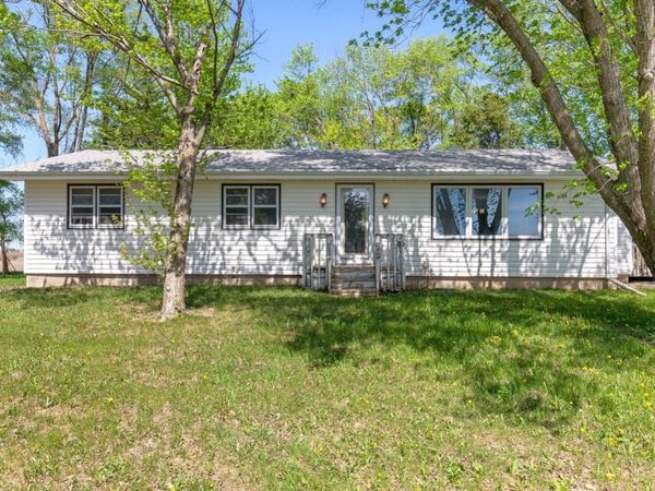 19484 Marsh, Allison, IA 50602