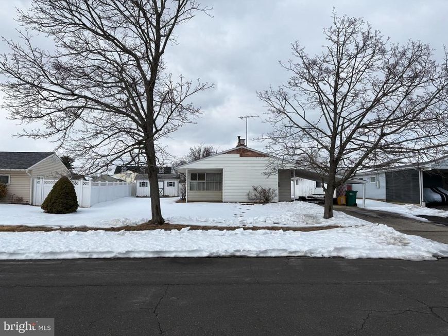 57 Palm Lane, Levittown, PA 19054 Main Photo