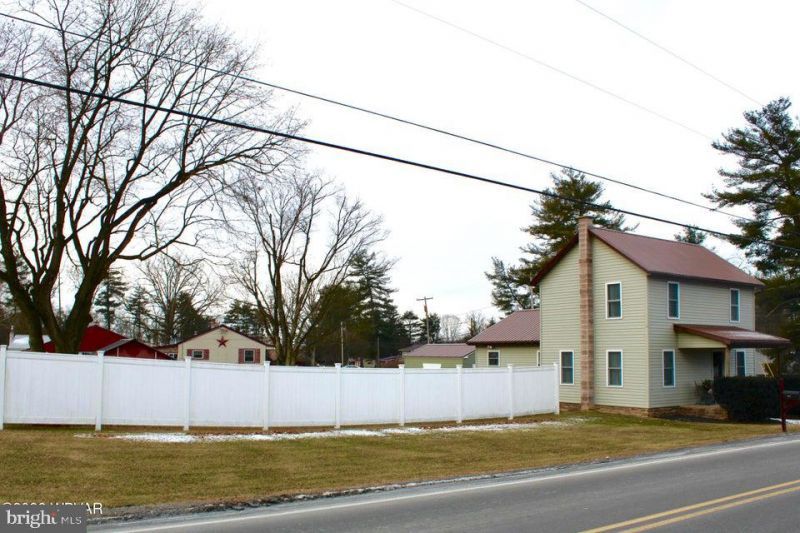 1692 Long Run Road, Mill Hall, PA 17751 Main Photo