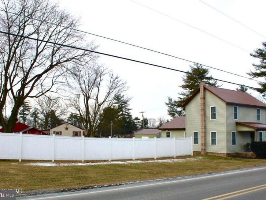 1692 Long Run Road, Mill Hall, PA 17751 Main Photo