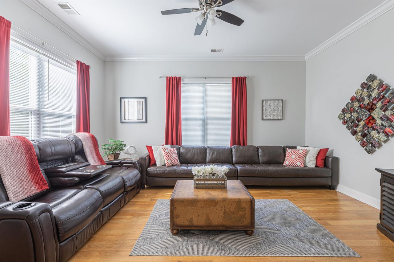 115 Harbourreef Dr. Photo 14