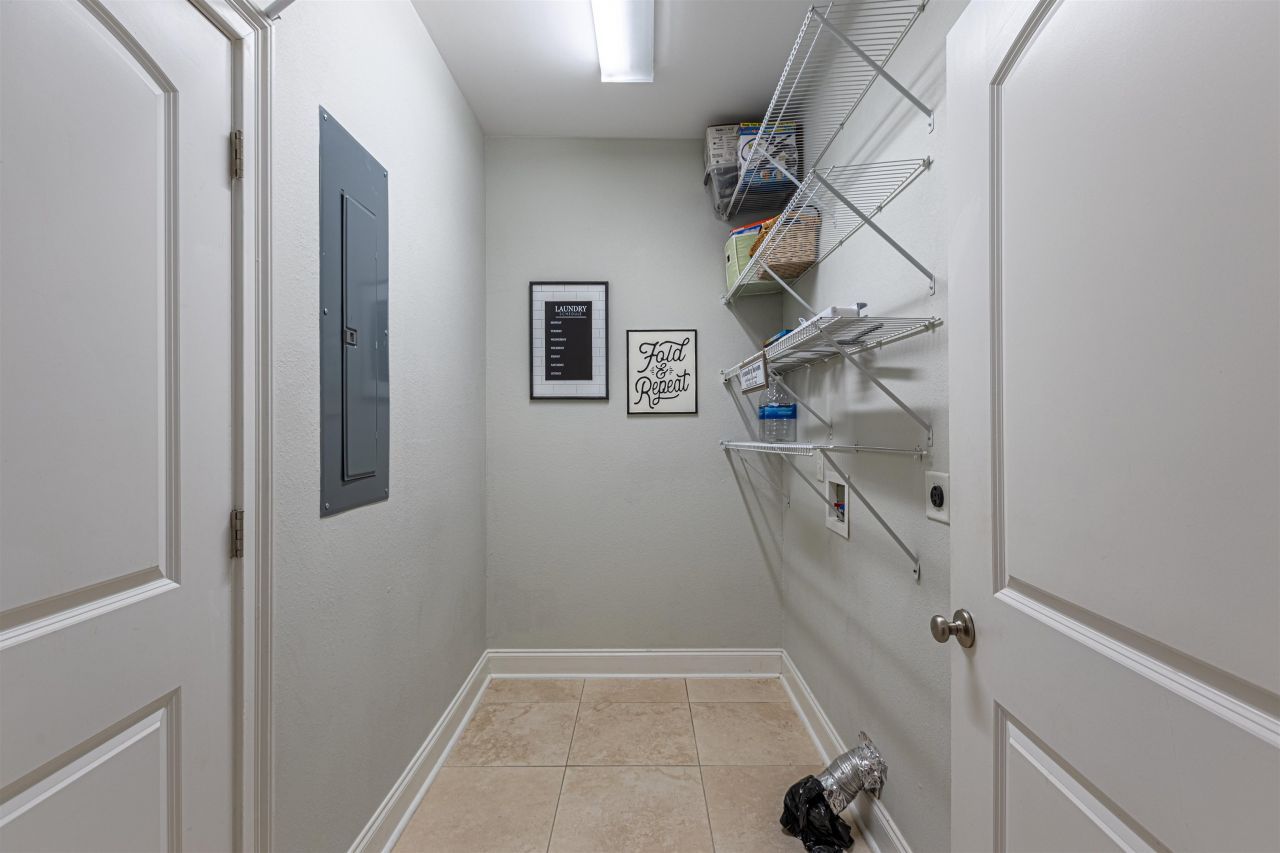 115 Harbourreef Dr. Photo 26