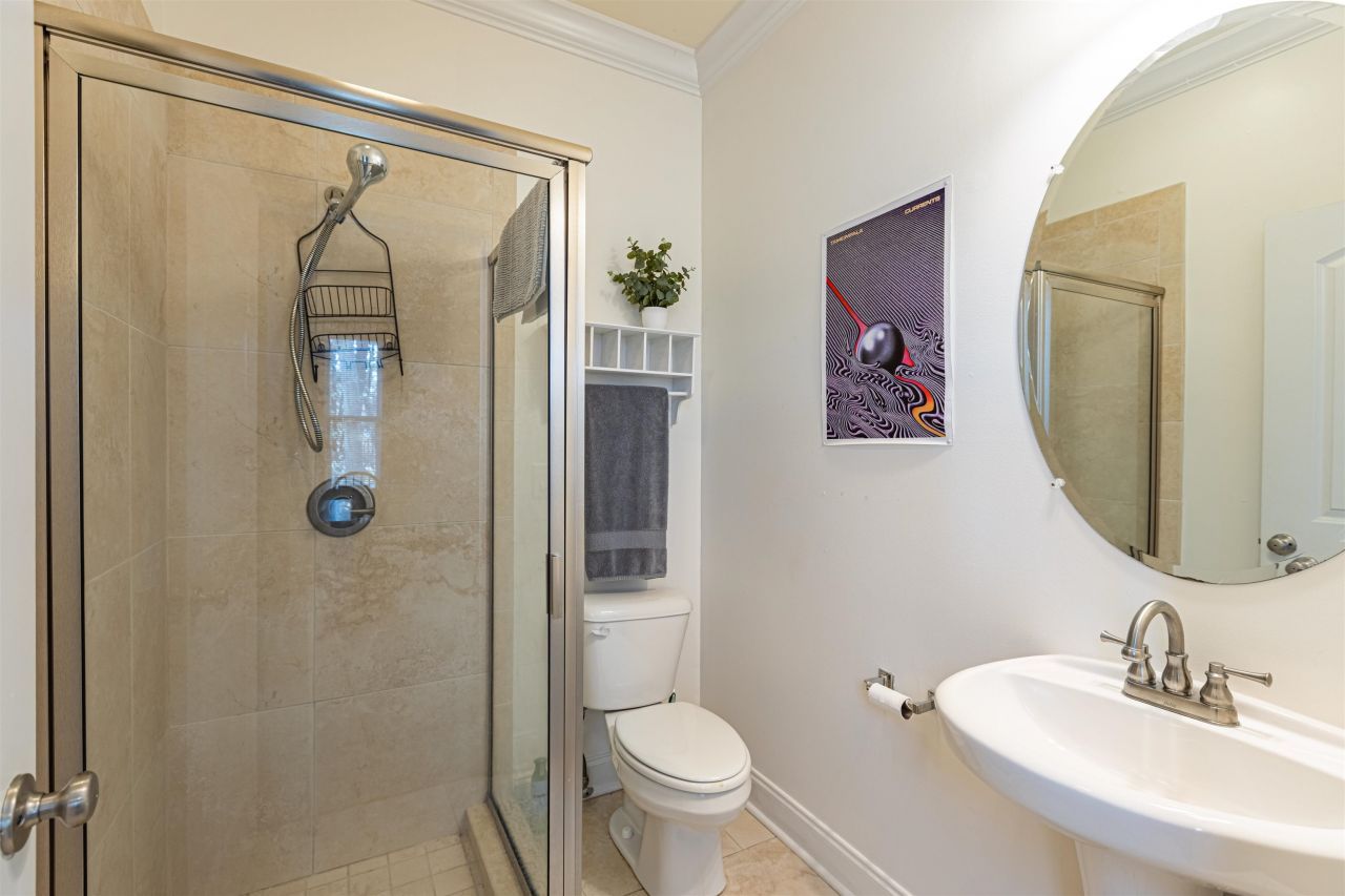 115 Harbourreef Dr. Photo 28