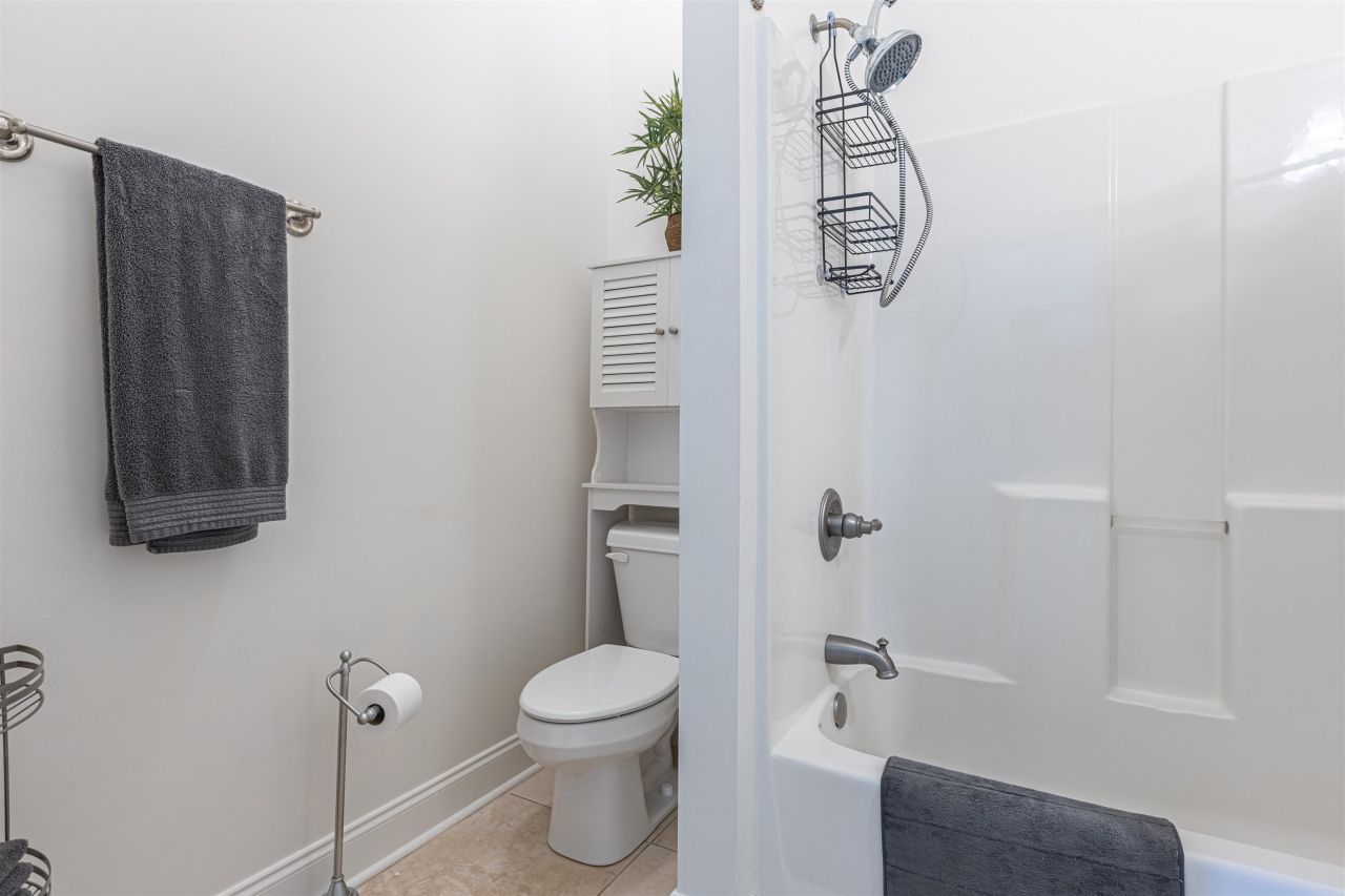 115 Harbourreef Dr. Photo 37