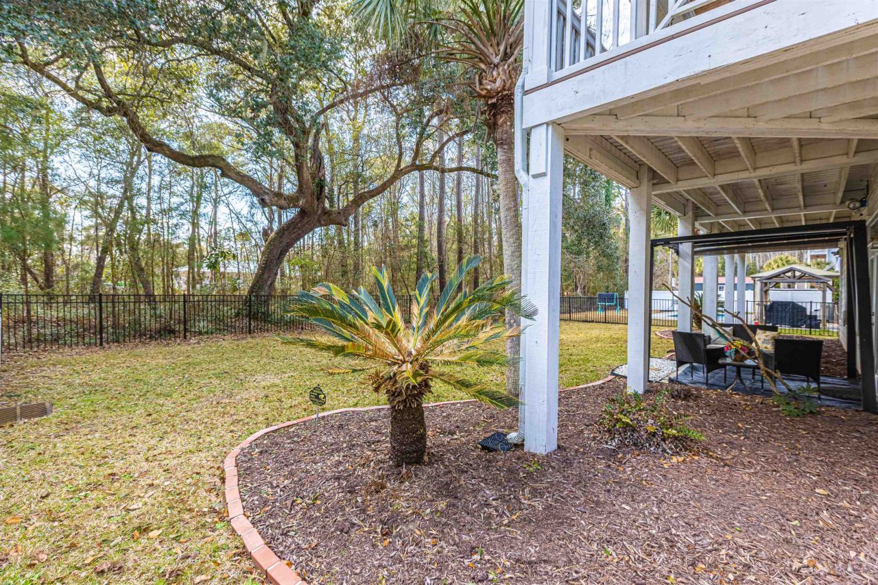 115 Harbourreef Dr. Photo 50