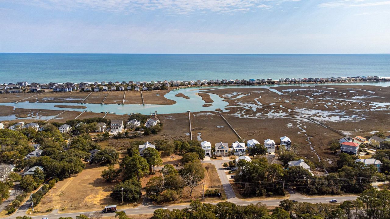 115 Harbourreef Dr. Photo 56