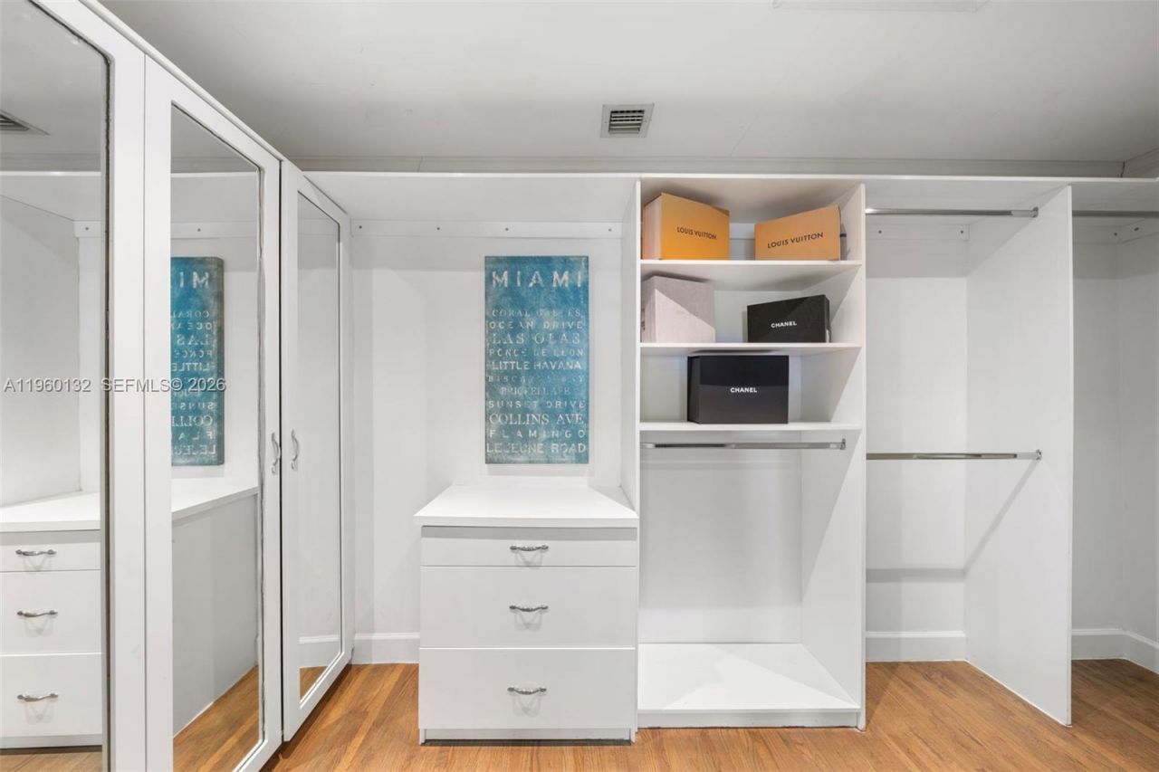 1970 SW 32nd Pl, Miami, FL 33145 Photo