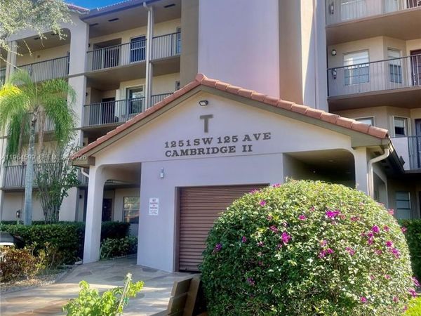 1251 SW 125th Ave, Unit 311T, Pembroke Pines, FL 33027