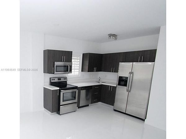 1255 PENNSYLVANIA AV , Unit 102, Miami Beach, FL 33139
