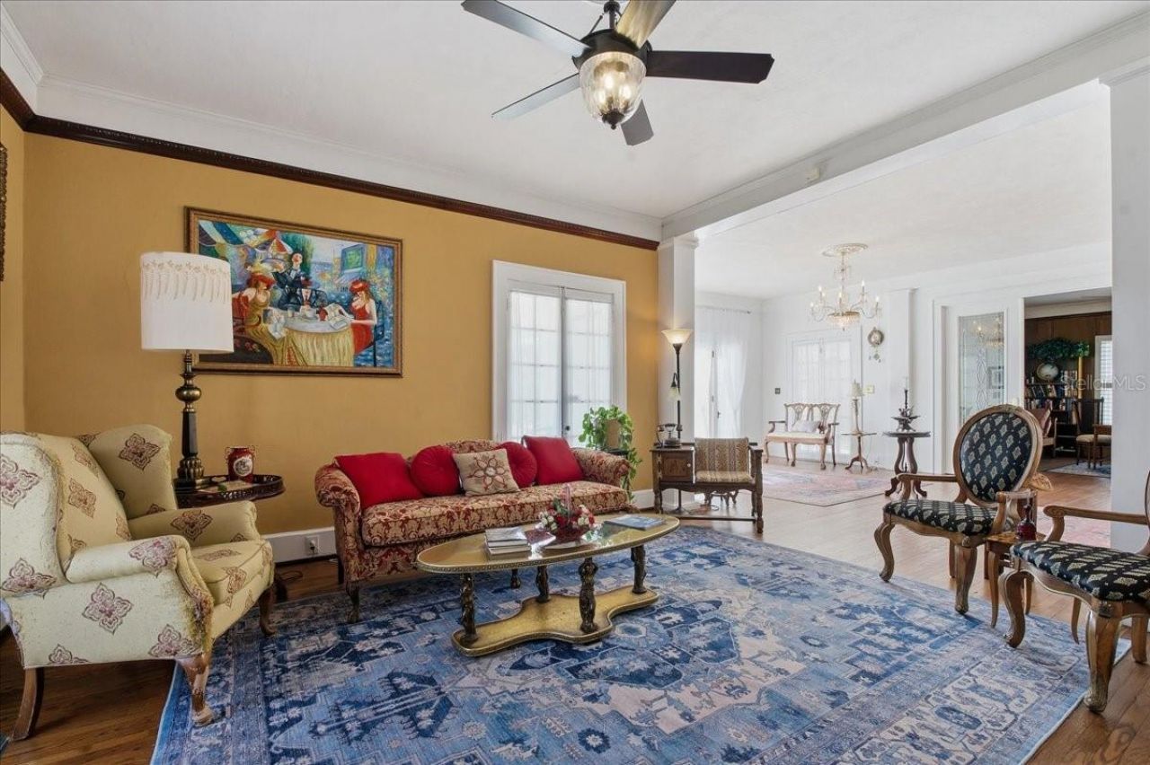 208 N Spring Boulevard, Tarpon Springs, FL 34689 Photo