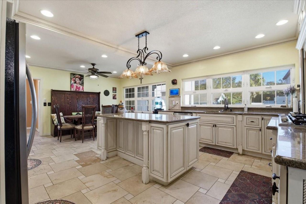 208 N Spring Boulevard, Tarpon Springs, FL 34689 Photo